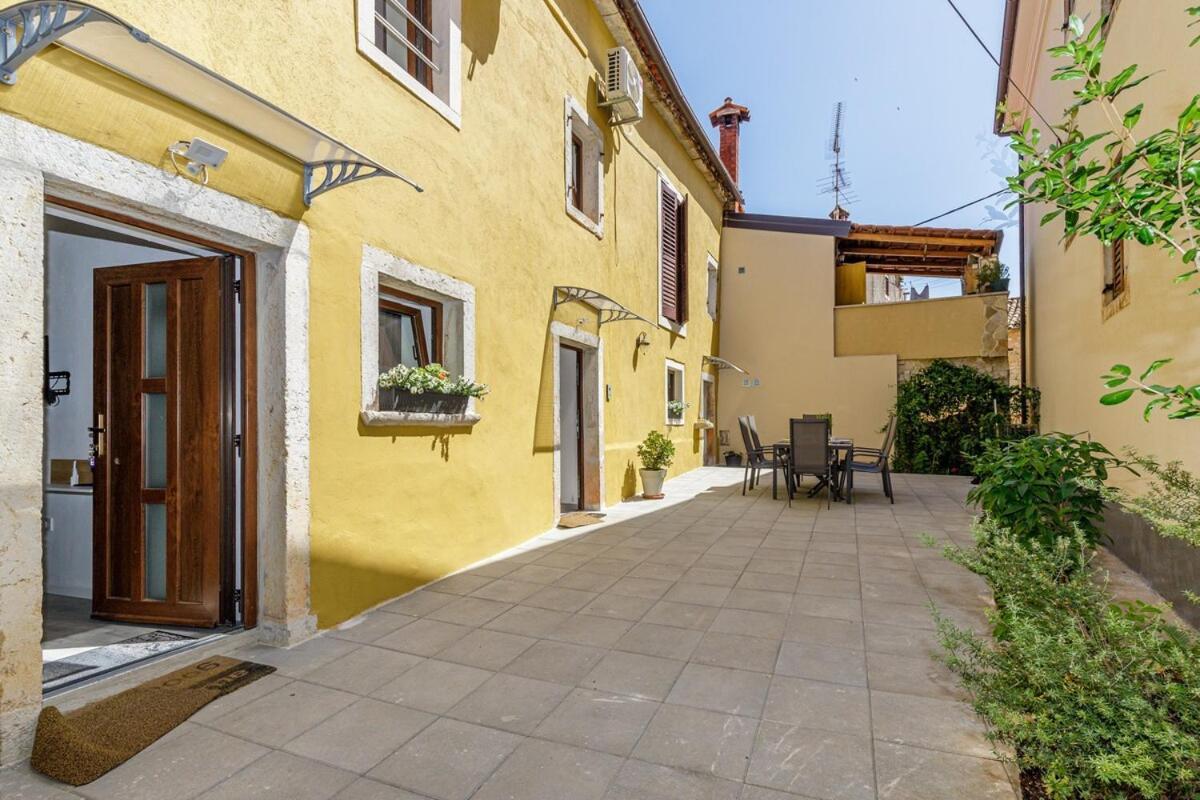 Apartamento House Aves 2 Kaštelir Exterior foto
